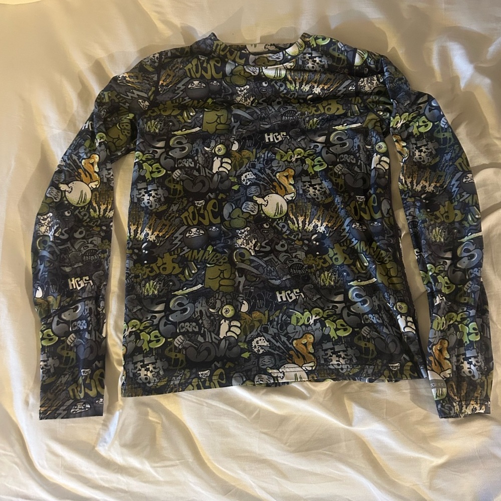 Graphic long sleeve ski shirt